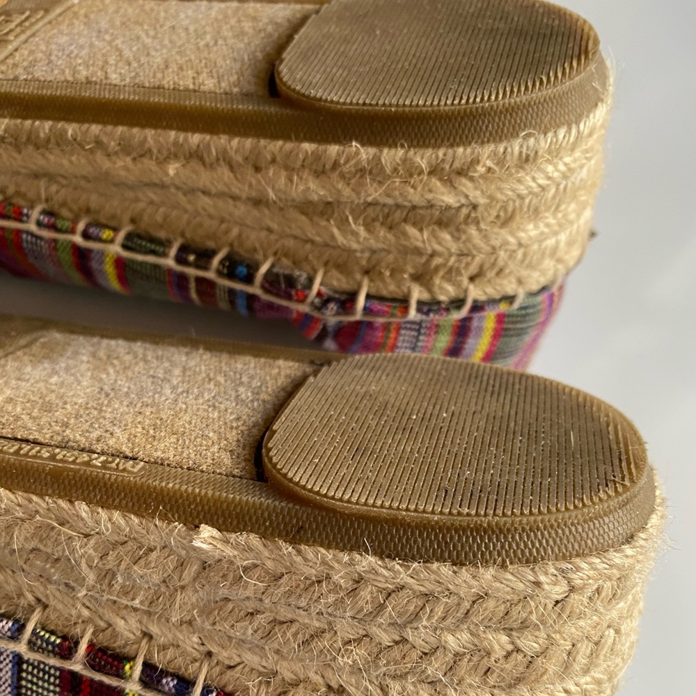 LifeStride espadrilles with 1” wedge / multi-colored - Size 8.5 - Picture 12 of 16